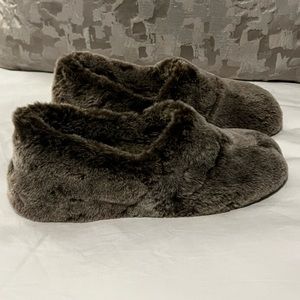 Giesswein Women's Gera Lambskin Slippers - Size 38 / US size 7.5